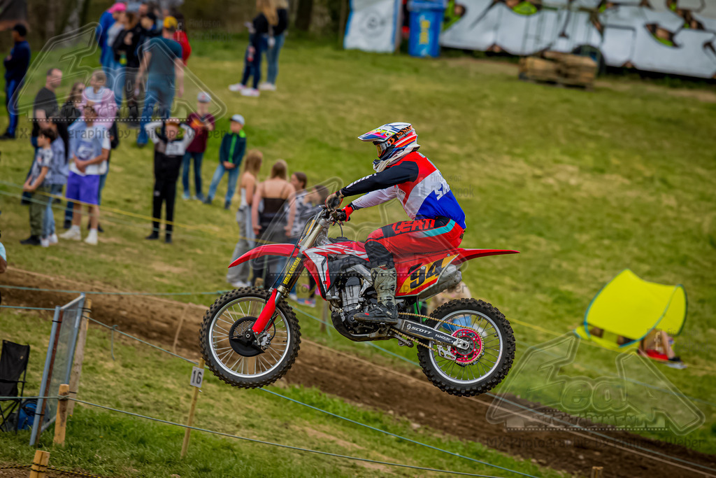 B23T8994 | EeaA-Entertainment fotografiert für den SAM - Schweizerischer Auto- und Motorradfahrer-Verband und das Motor Journal in der Sparte Motocross, MX Photographie, Schweiz, SAM, MXRS, Swiss MX Network, Motocross Fotografie, MX Fotografie, Fotograf, Photographi