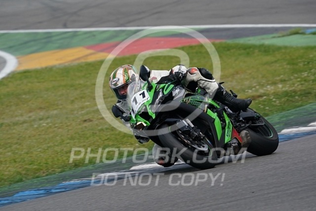 2022_05_10_PBK_34339 | Sportfotografie; SlowMotion; Video; Rennstrecke; Hafeneger; Speer; Racing; RSE; BMW; CBO; Trackday; Motorsportarena; Hockenheimring; Brno; Most; Barcelona; Valencia