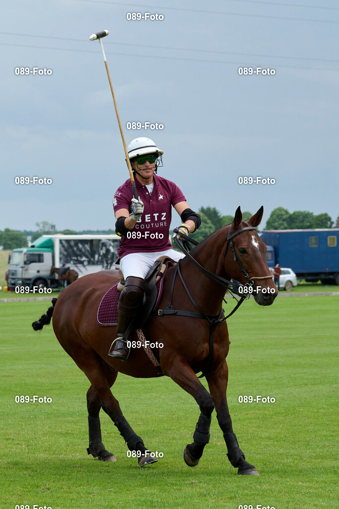 La Tarde Bavarian Trophy 2025, Betz Couture Polo Team vs D.A.R Metall AG Polo Team | La Tarde Polo Club Munich, La Tarde Bavarian Trophy 2025, Betz Couture Polo Team vs D.A.R Metall AG Polo Team, Foto: 089-foto - Realisiert mit Pictrs.com