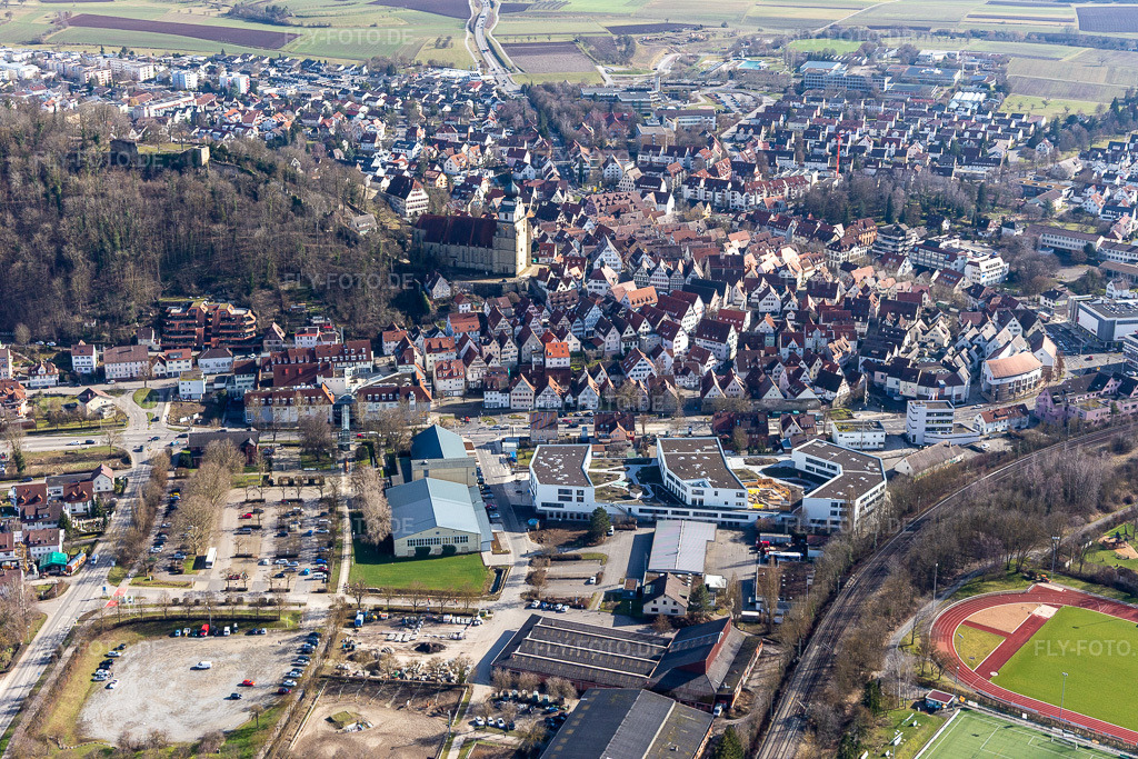 Luftbild: Ortsansicht von Nordwesten in Herrenberg im Bundesland Baden-Württemberg in Deutschland. Foto: IMG_125188.jpg vom 20.02.2021 durch Werner Riehm/FLY-FOTO.de