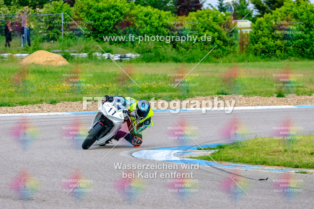 MotoTeam-9097 | Hier findet Ihr Bilder von Touristenfahrten auf der Nürburgring Nordschleife oder von anderen Veranstaltungen die ich besucht habe. Viel Spass beim Durch Schauen 