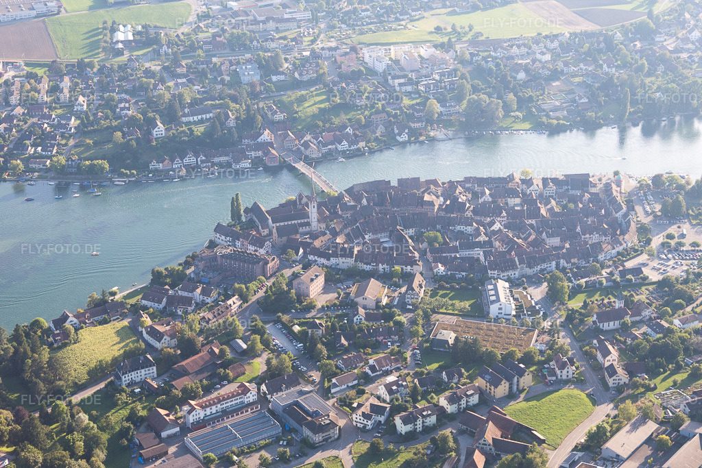 Luftbild: Ortsansicht in Stein am Rhein im Bundesland Schaffhausen in Schweiz. Foto: IMG_094316.jpg vom 27.08.2016 durch Werner Riehm/FLY-FOTO.de