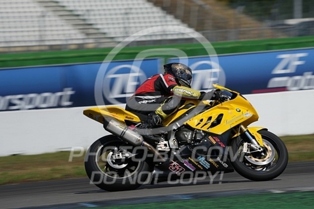 2024_06_27_PBK_13626 | Sportfotografie; SlowMotion; Video; Rennstrecke; Hafeneger; Speer; Racing; RSE; BMW; CBO; Trackday; Motorsportarena; Hockenheimring; Brno; Most; Barcelona; Valencia