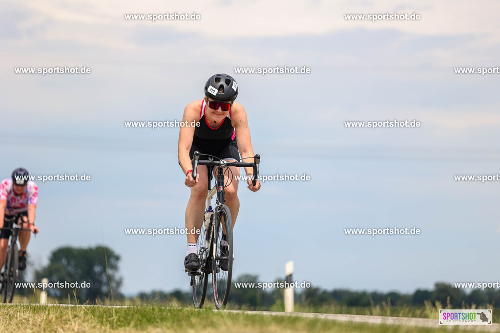 BR8A7440 | Stadttriathlon Erding 2025. #yourpictrs #sportshot_your_pictrs @Sportshotphotography #stadttriathlonerding Copyright: www.sportshot.de