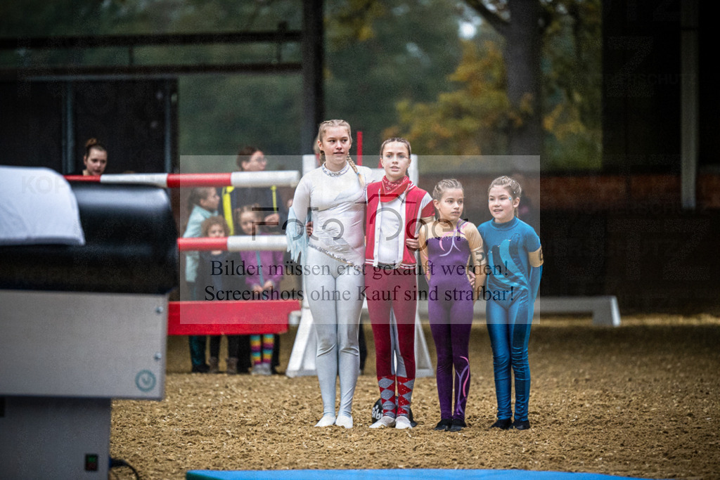 DOS_0077 | Entdecke hochwertige Reitturnierfotos von Foto Oger. Professionell, emotional und authentisch – jetzt Lieblingsmomente im Shop bestellen.Deutschlandweite Turnierfotografie. - Realisiert mit Pictrs.com
