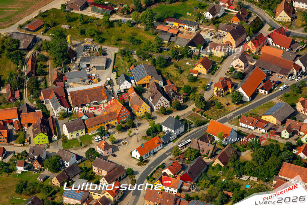 Das Luftbild zeigt :  Dombühl - Die Luftaufnahme wurde 2024 vom UL-Flugzeug aus erstellt ( keine Drohne ) - Hochauflösende Luftaufnahme - Für grossformatige Ausdrucke geeignet. Die Geschenkidee !Mit Lizenz und Bildrechte bestellbar