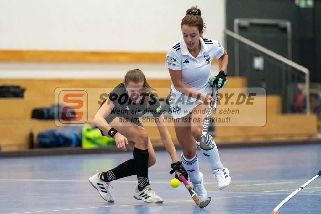 HK_20241201_109540 | 1. Bundesliga Halle Damen Düsseldorfer HC - Schwarz Weiss Köln am 1.12.2024 DHC, Düsseldorf , Tessa Schubert ( Düsseldorfer HC #28 )