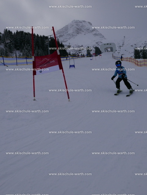 Anastasia (2) | Photos von der Skischule Warth - Realisiert mit Pictrs.com