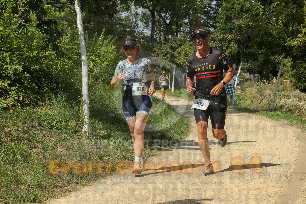 250824_1332_EX1_2731 | Sportfotografie im Rhein-Sieg Kreis, Köln, Bonn, NRW, Rheinland Pfalz, Hessen, etc. Unser Tätigkeitsfeld umfasst den Laufsport vom Volkslauf über den Marathon, Duathlon, Triathon bis zum Ultralauf wie Kölnpfad Ultra oder Schindertrail.