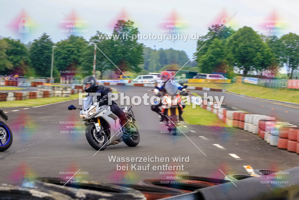 OBK-5496 | Hier findet Ihr Bilder von Touristenfahrten auf der Nürburgring Nordschleife oder von anderen Veranstaltungen die ich besucht habe. Viel Spass beim Durch Schauen 