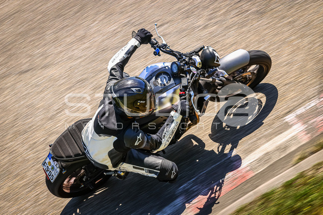 0749-260529DCB-033_749 | Deine Full-Service-Agentur für ✔️Videoproduktionen und ✔️Motorsportfotografie Jetzt Angebot anfragen!