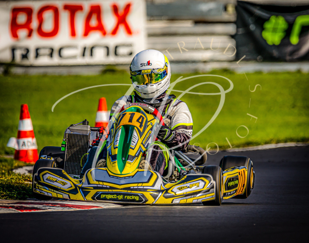 D8FD3D78-2A0B-4FB4-9A52-BE7A033CFAA7 | traudl_s_fotos