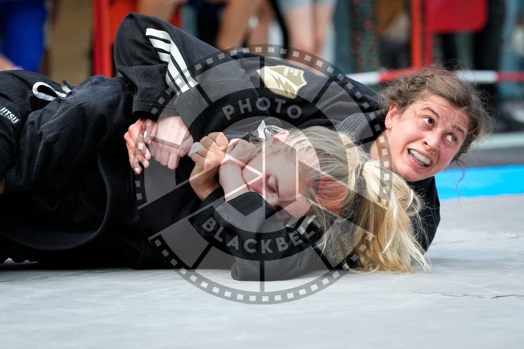 20250920PBB2021 | Athletes compete during the AJP Tour Hamburg International Jiu-Jitsu Championship, on September 20, 2025 in Hamburg, Germany. © Chiara Dazi / photoblackbelt
