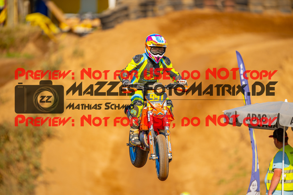 MaZZes-Fotomatrix-20260815-602180 | S2