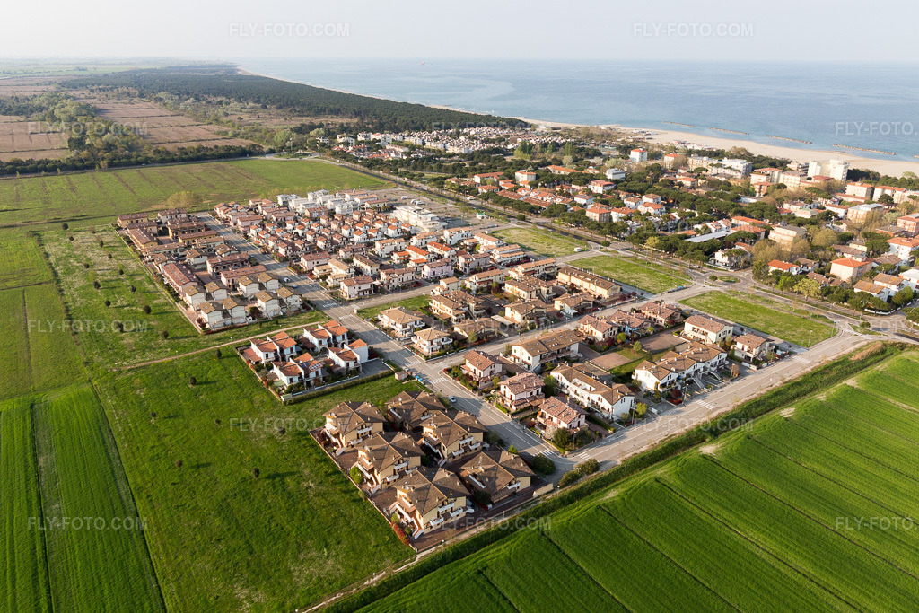 Aerial view: View of the town in Case Belluzzi in the state Emilia Romagna, Italy.Photo: IMG_098478.jpg taken on 04/05/2017 by Werner Riehm/FLY-FOTO.comResolution of the original: 5472 x 3648 px