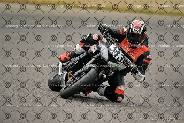 25bt05-1145 | markuskiefer.com - Realisiert mit Pictrs.com