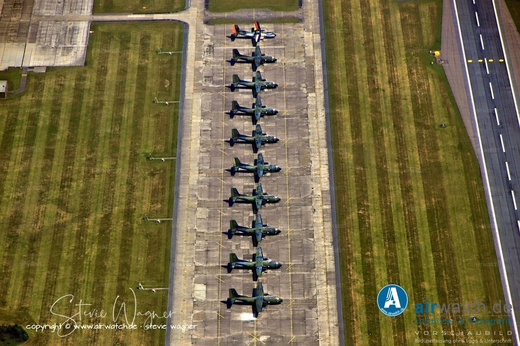 fliegerhorst-hohn-airwatch-wagner_MG_0945 | Entdecken Sie atemberaubende Luftbilder und Fotografien auf airwatch.de - Tauchen Sie ein in eine Welt voller faszinierender Aufnahmen aus der Vogelperspektive.