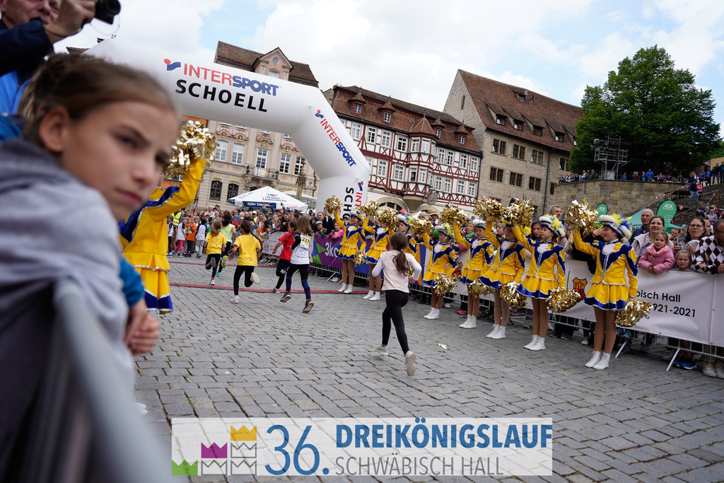 AOK Junior Cup 400m | 3Königslauf 2022 AOK Junior Cup 400m - Realisiert mit Pictrs.com