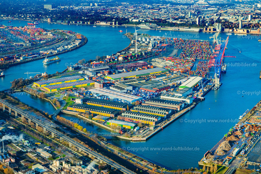 Hamburg_Tollerort_HHLA_CTT_ELS_5208231124 | HAMBURG 12.10.2024 Containerterminal im Containerhafen des Überseehafen Container Terminal Tollerort in Hamburg. // Container Terminal in the port of the international port Container Terminal Tollerort in Hamburg. Foto: Martin Elsen