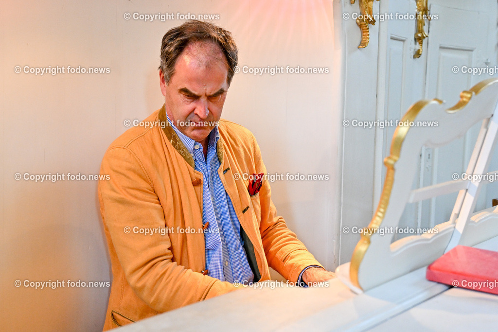 Engelhartszell_ 25.06.2024-14 | 25.06.2024, Engelhartszell, AUT, Engelhartszell, im Bild Stift Engelszell, Trappistenkloster, Basil Coleman (Organist und Dirigent)