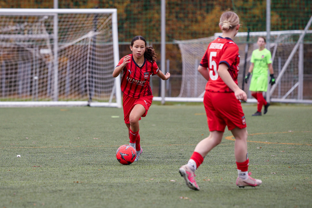 FCHWAS_251102_5096 | 1.FC Heidenheim 1846 II vs. SGM DJK-SV Wasseralfingen/Neuler, Fußball, Frauen, Bezirksliga, 2025/2026, 8. Spieltag, 02.11.2025 in Mergelstetten (Foto: Michael Bulling) - Realisiert mit Pictrs.com