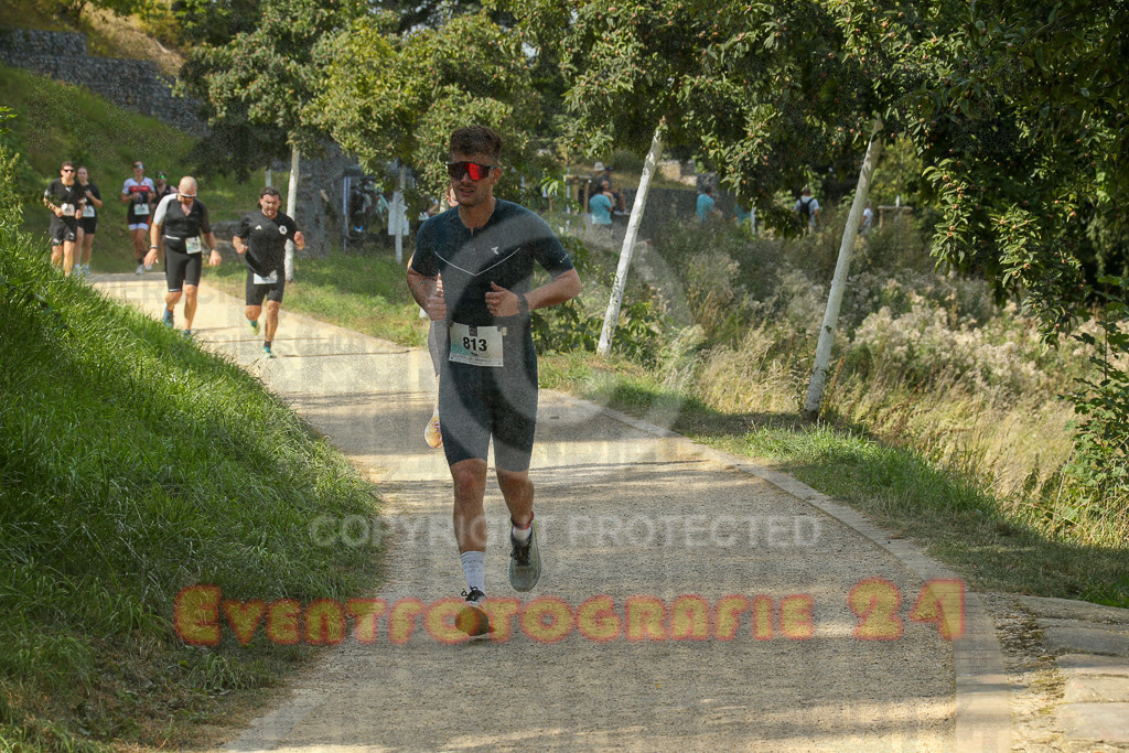 250824_1451_EX1_7820 | Sportfotografie im Rhein-Sieg Kreis, Köln, Bonn, NRW, Rheinland Pfalz, Hessen, etc. Unser Tätigkeitsfeld umfasst den Laufsport vom Volkslauf über den Marathon, Duathlon, Triathon bis zum Ultralauf wie Kölnpfad Ultra oder Schindertrail.