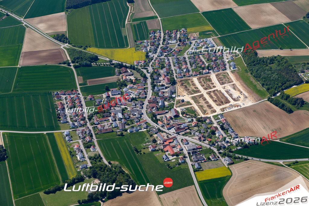 Das Luftbild der Stadt Demling wurde 2021 vom Flugzeug heraus erstellt (keine Drohne) Aufnahmehöhe ca.450 Meter- hohe Bildauflösung und Druck-Qualität garantiert!