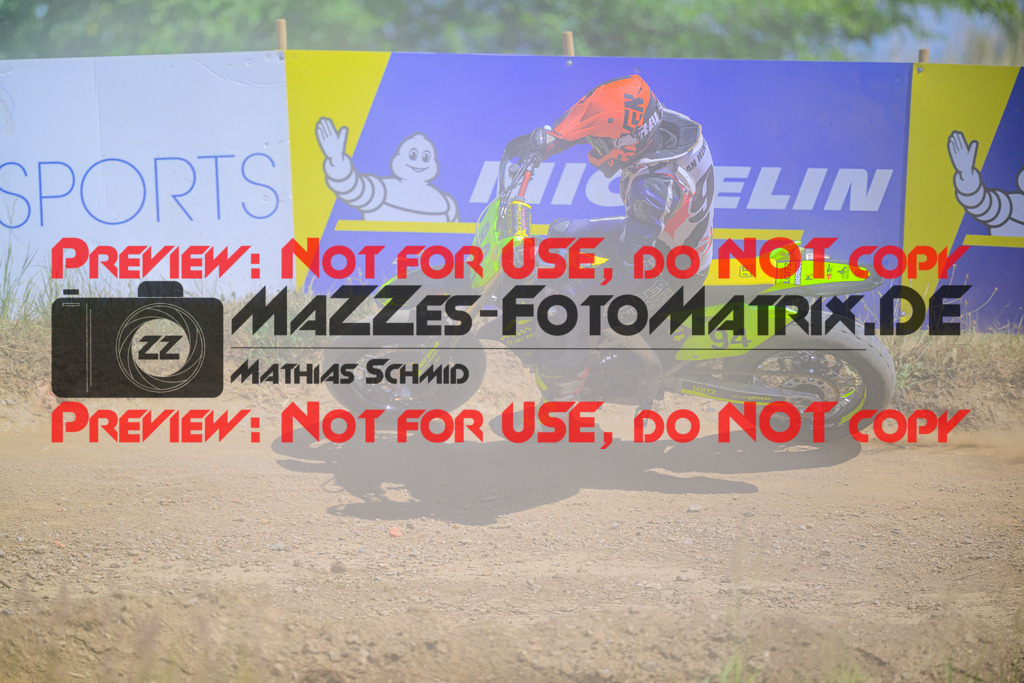 MaZZes_Fotomatrix_20250704_6007705_7985 | GELB