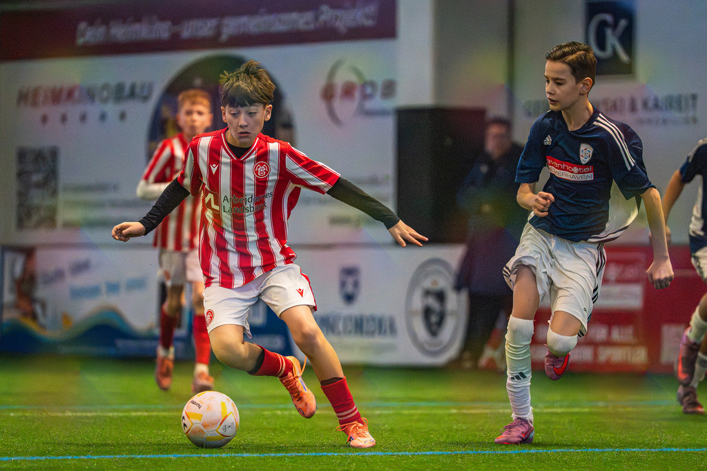 _BLR8526 | Professionelle Fußball- und Sportfotografie. Spielbilder online ansehen und kaufen – Einzelbilder oder komplette Galerien in hoher Qualität. - Realisiert mit Pictrs.com