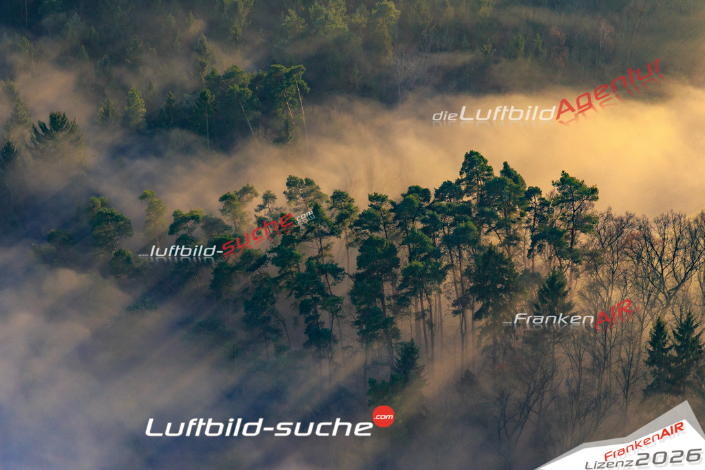 Die Luftbildaufnahme Frankenberg - Kulmbach wurde 2018 mittels Flugzeug (keine Drohne) erstellt. Perfekte Schärfe und Druck- Auflösung- Garantiert!