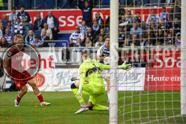 MSV Duisburg vs VfB Stuttgart II - 3. Liga | Duisburg, Deutschland, 02.08.25:   Patrick Sussek (MSV Duisburg) erzielt das Tor zum 2:1 waehrend des Spiels der 3. Liga MSV Duisburg vs VfB Stuttgart II in der schauinsland-reisen-arena(Foto von Brauer-Fotoagentur / Adrian Schlueter)