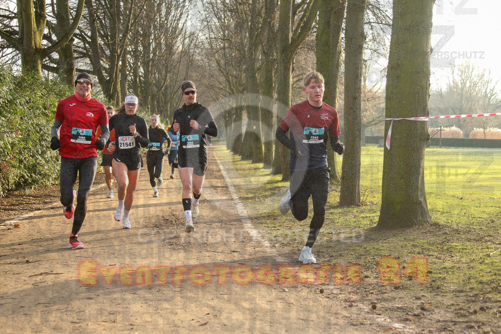241231_1014_EV4_3496 | Sportfotografie im Rhein-Sieg Kreis, Köln, Bonn, NRW, Rheinland Pfalz, Hessen, etc. Unser Tätigkeitsfeld umfasst den Laufsport vom Volkslauf über den Marathon, Duathlon, Triathon bis zum Ultralauf wie Kölnpfad Ultra oder Schindertrail.
