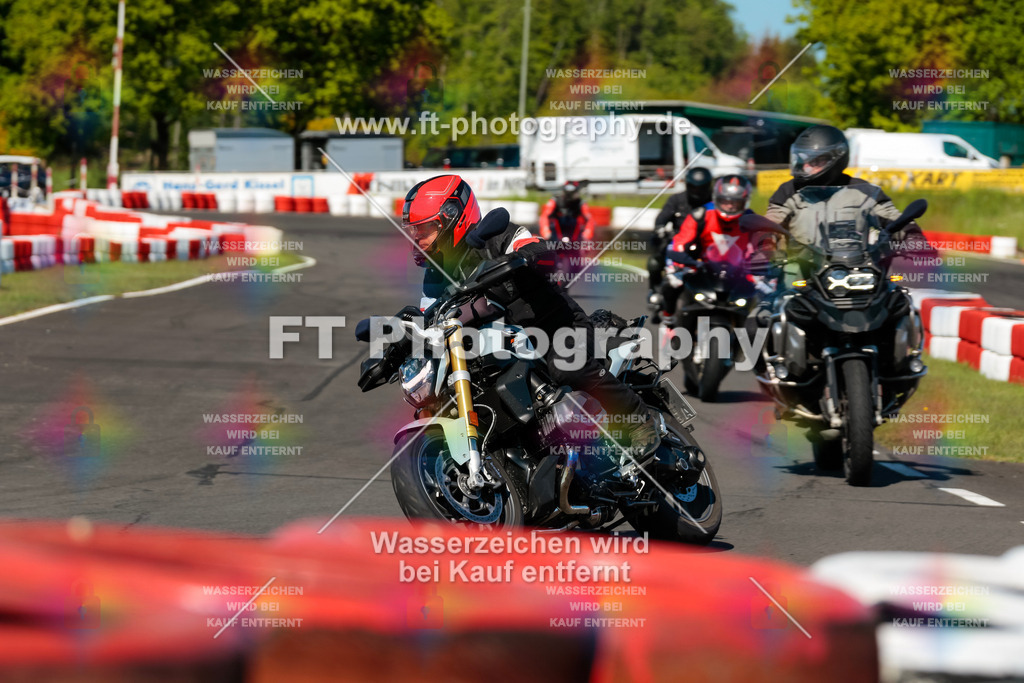 Moto-TeamOBK-21638 | Hier findet Ihr Bilder von Touristenfahrten auf der Nürburgring Nordschleife oder von anderen Veranstaltungen die ich besucht habe. Viel Spass beim Durch Schauen 