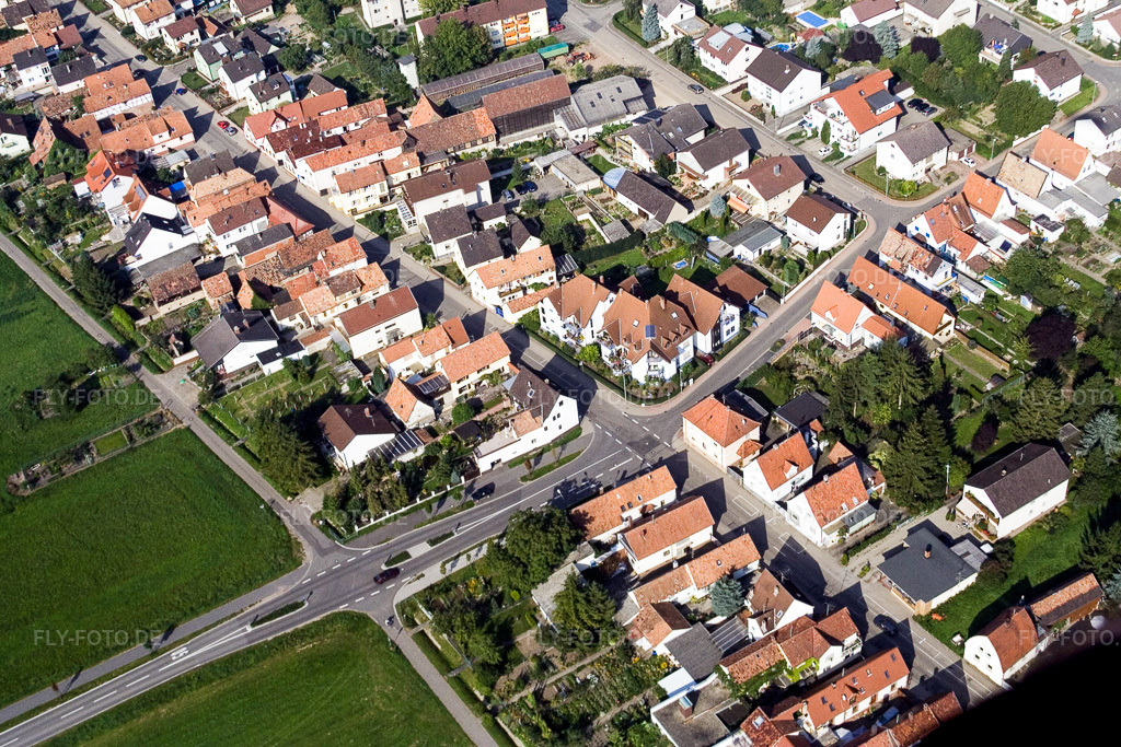 Luftbild: Saarstraße x Hubhofweg in Kandel im Bundesland Rheinland-Pfalz in Deutschland. Foto: IMG_3685.jpg vom 07.09.2006 durch Werner Riehm/FLY-FOTO.de