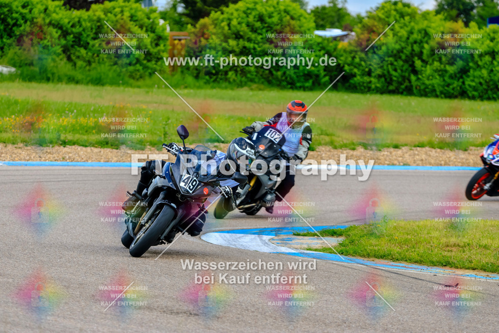 MotoTeam-9089 | Hier findet Ihr Bilder von Touristenfahrten auf der Nürburgring Nordschleife oder von anderen Veranstaltungen die ich besucht habe. Viel Spass beim Durch Schauen 