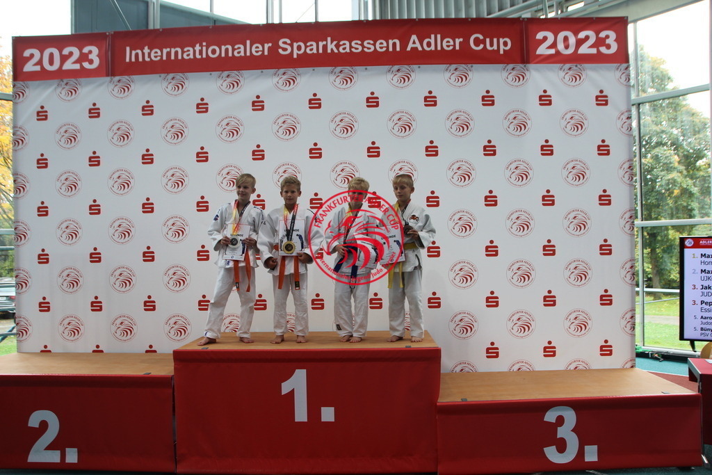 IMG_1055 | Fotos vom Adler Cup - Pictures from Adler Cup

Hier findet Ihr alle Eindrücke und großen Momente der Adler Cup Wochenenden. Here you will find all impressions and great moments of the Adler Cup weekends. - Realisiert mit Pictrs.com