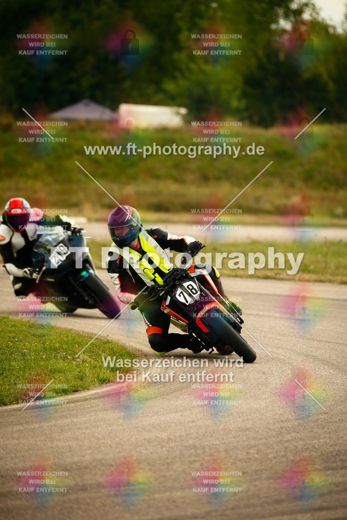 _MOT8102 | Hier findet Ihr Bilder von Touristenfahrten auf der Nürburgring Nordschleife oder von anderen Veranstaltungen die ich besucht habe. Viel Spass beim Durch Schauen 