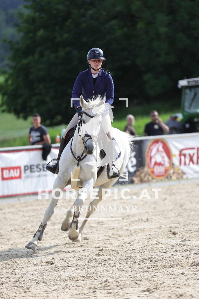 0P6A5943 | Willkommen bei Brunnmayr - Design & Fotografie – Ihrem Spezialisten für Reitturniere und Pferdeveranstaltungen in Oberösterreich, Salzburg und Bayern! Seit über 17 Jahren sind wir leidenschaftlich dabei.