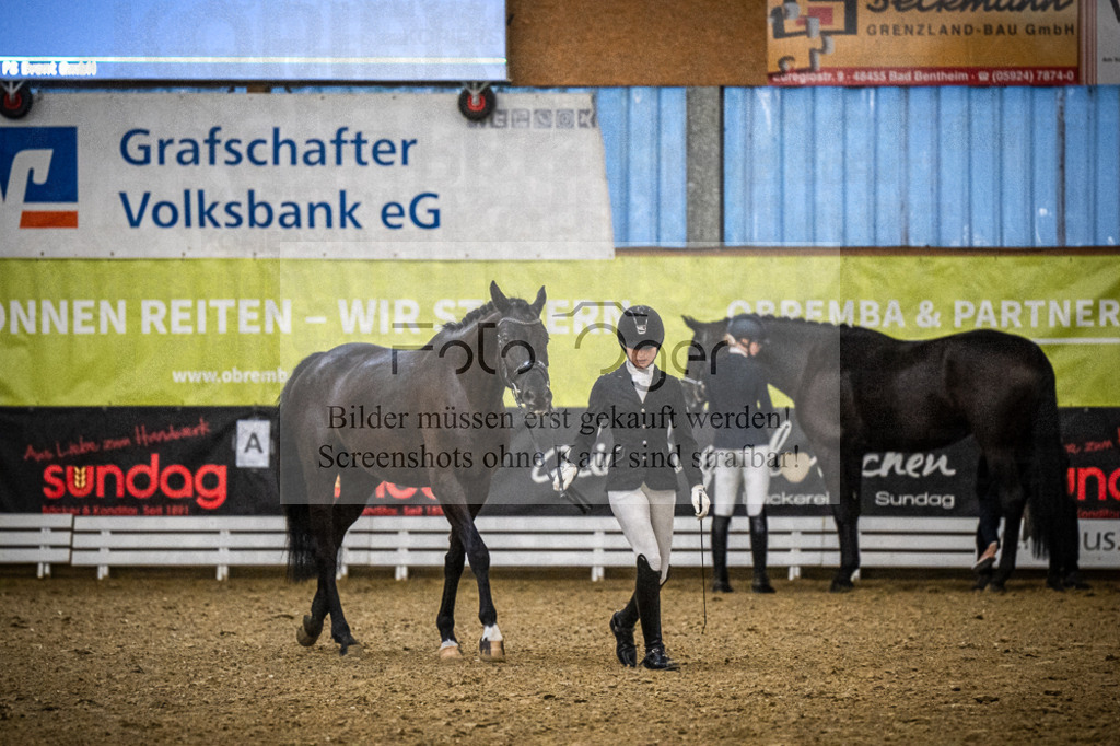 DOS_0246 | Entdecke hochwertige Reitturnierfotos von Foto Oger. Professionell, emotional und authentisch – jetzt Lieblingsmomente im Shop bestellen.Deutschlandweite Turnierfotografie. - Realisiert mit Pictrs.com