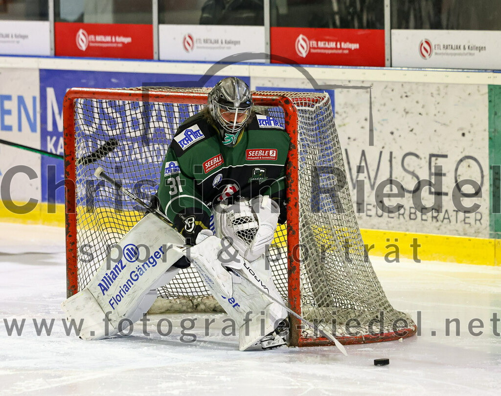 2023-01-13_010_TSV_Erding_gegen_VfE_Ulm-Neu-Ulm | Erding, Deutschland, 13.01.2023:
Eishockey, Bayernliga 2022 / 2023, 27. Spieltag, TSV Erding gegen VfE Ulm/Neu-Ulm, Endergebnis: 

Torwart Christoph Schedlbauer (Erding Gladiators, #31)

Foto: Christian Riedel / fotografie-riedel.net