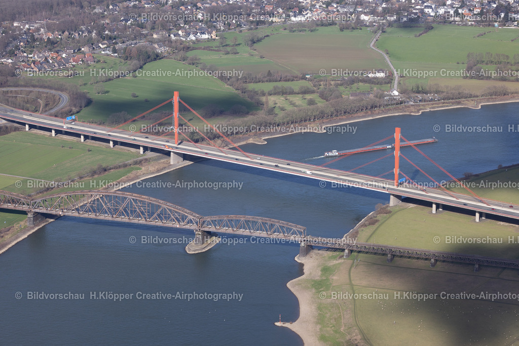 Luftbild Duisburg Haus-Knipp-Eisenbahnbrücke _47199 Duisburg-1389 | Aerial view Rhine bridge Baerl in Duisburg A42 and the house Knipp railroad bridge, North Rhine-Westphalia Germany Europe. - Realisiert mit Pictrs.com