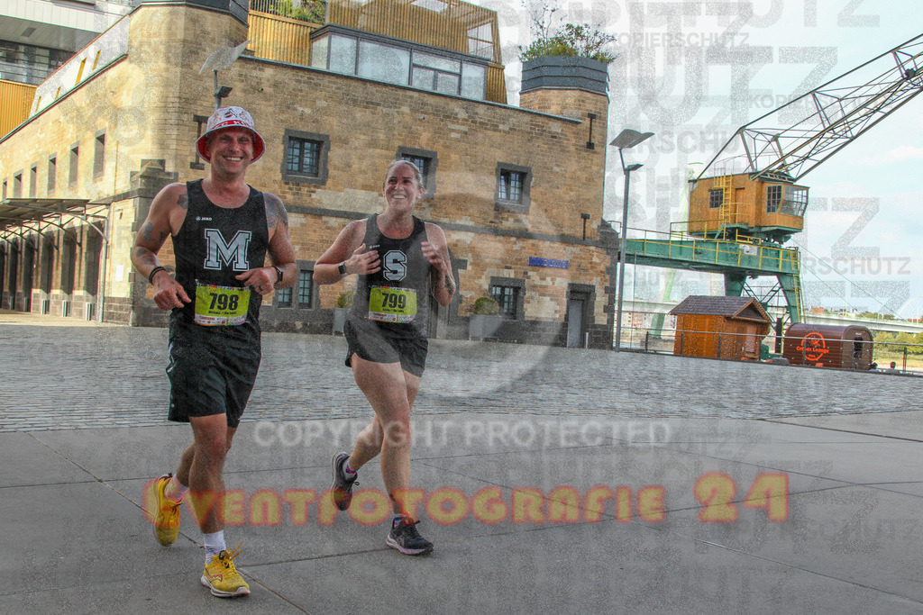 250920_1542_EV4_9493 | Sportfotografie im Rhein-Sieg Kreis, Köln, Bonn, NRW, Rheinland Pfalz, Hessen, etc. Unser Tätigkeitsfeld umfasst den Laufsport vom Volkslauf über den Marathon, Duathlon, Triathon bis zum Ultralauf wie Kölnpfad Ultra oder Schindertrail.