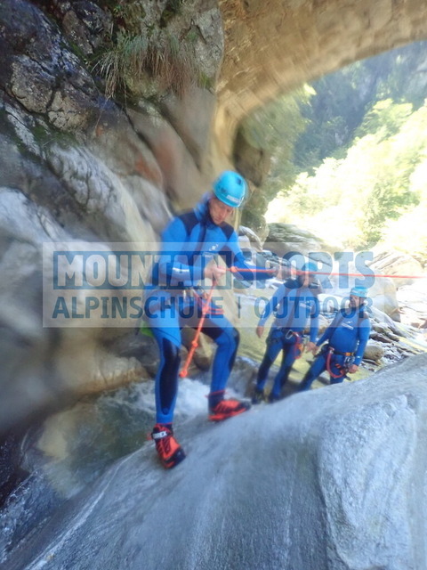 P9200016 | Bestelle die Bilder deines Berg- oder Wasser-Abenteuers mit Mountain Sports bequem von zu Hause aus direkt über unseren Online Fotoshop von pictrs.com. - Realisiert mit Pictrs.com
