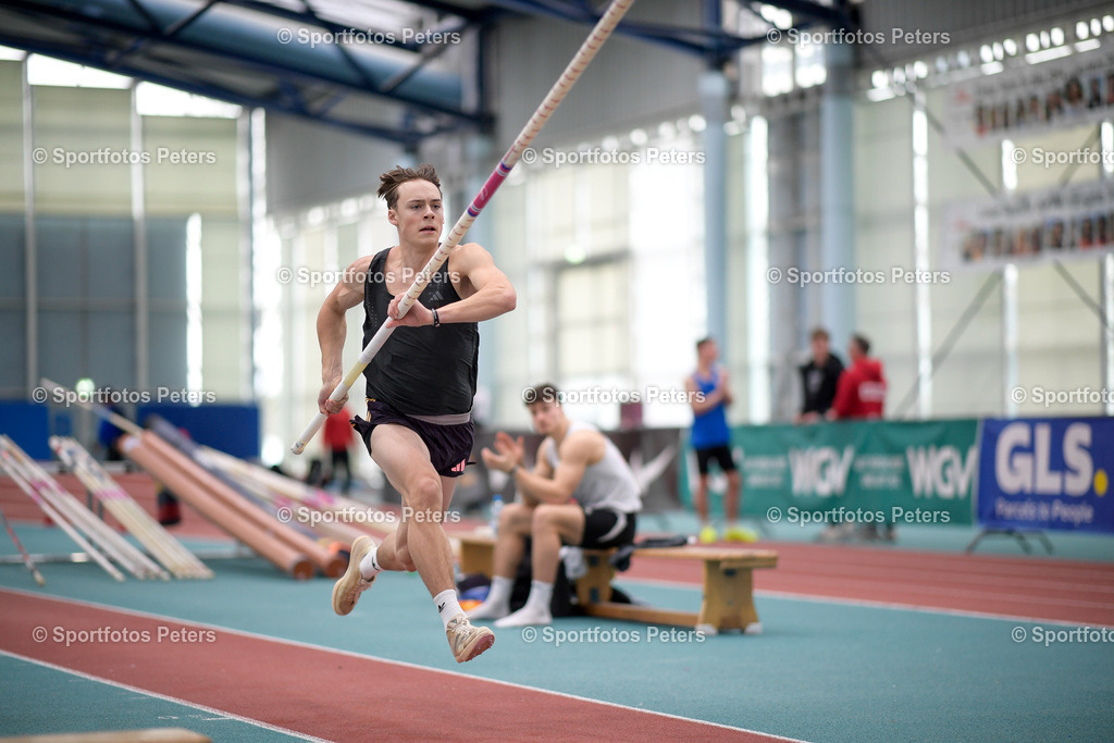 _KP12034_1 | 09.02.2025, xkaix, Leichtathletik 20. Deutsche Meisterschaften, Mehrkampf Halle v.l. Amadeus Gräber (Eintracht Frankfurt e.V.) - Realisiert mit Pictrs.com