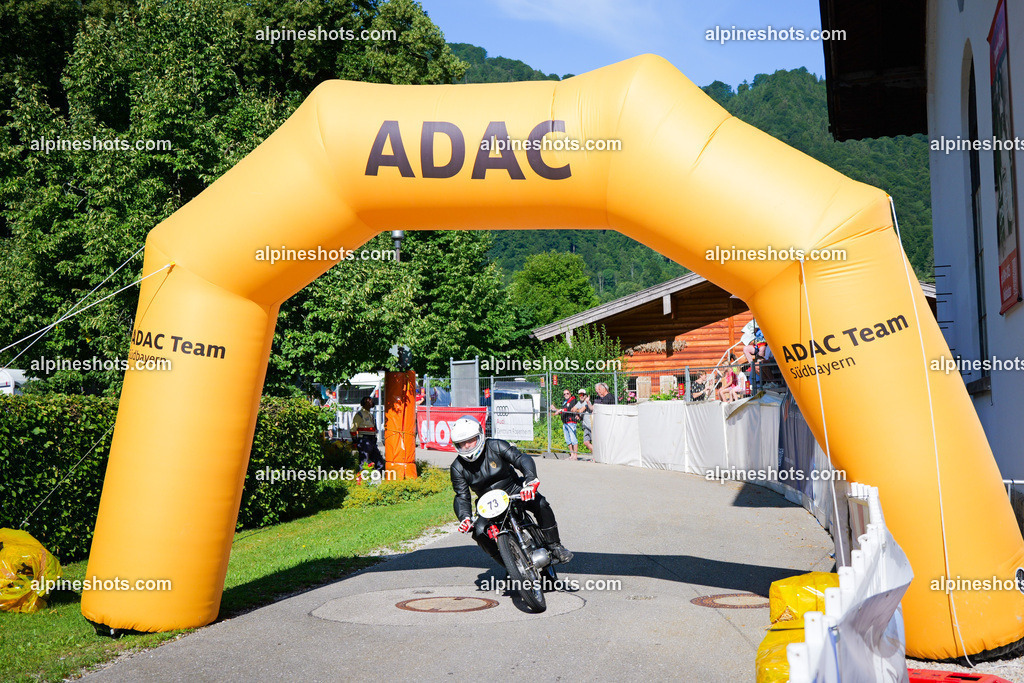 P1025721 | Erleben Sie atemberaubende, hochqualitative Fotos Ihrer Fahrt entlang der malerischen Alpenstraßen. Besuchen Sie alpineshots.com, um professionelle Aufnahmen Ihrer unvergesslichen Reise zu finden und zu kaufen - Realisiert mit Pictrs.com