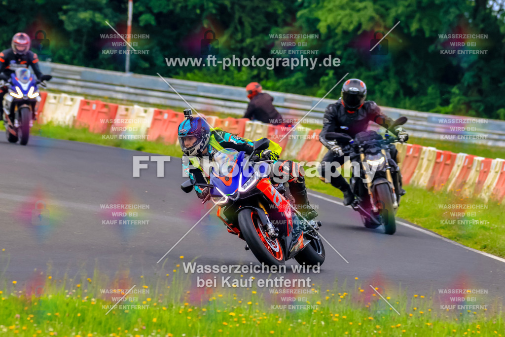 VBK-6679 | Hier findet Ihr Bilder von Touristenfahrten auf der Nürburgring Nordschleife oder von anderen Veranstaltungen die ich besucht habe. Viel Spass beim Durch Schauen 