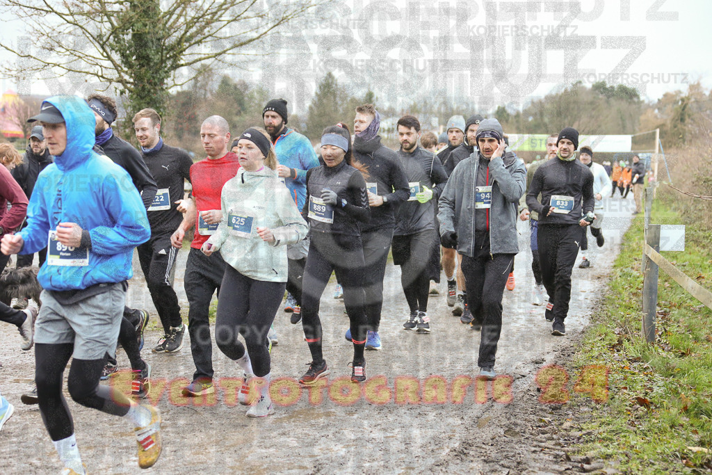 241208_0927_EX1_3846 | Sportfotografie im Rhein-Sieg Kreis, Köln, Bonn, NRW, Rheinland Pfalz, Hessen, etc. Unser Tätigkeitsfeld umfasst den Laufsport vom Volkslauf über den Marathon, Duathlon, Triathon bis zum Ultralauf wie Kölnpfad Ultra oder Schindertrail.
