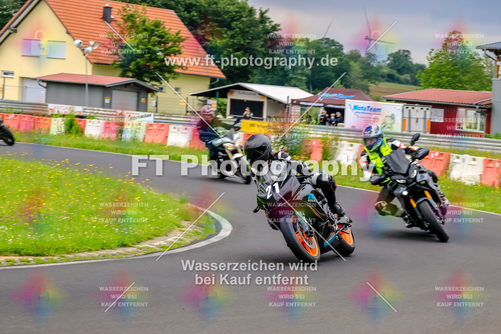 VBK-7284 | Hier findet Ihr Bilder von Touristenfahrten auf der Nürburgring Nordschleife oder von anderen Veranstaltungen die ich besucht habe. Viel Spass beim Durch Schauen 