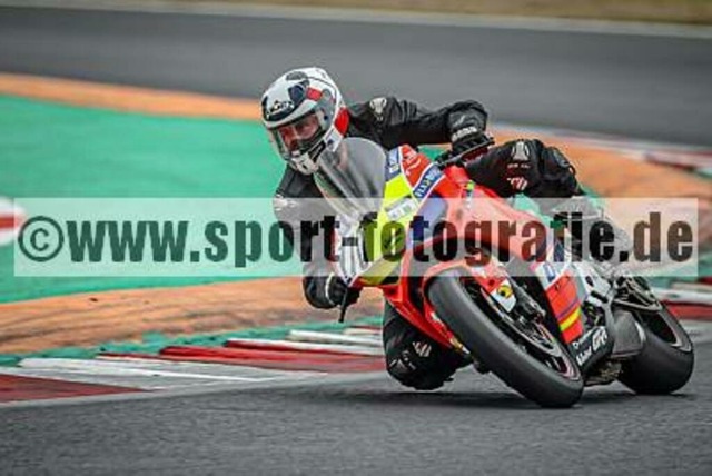 pube6538 | Professionelle Fotos von Sportveranstaltungen, aber auch Hochzeiten und anderen Events. - Realisiert mit Pictrs.com