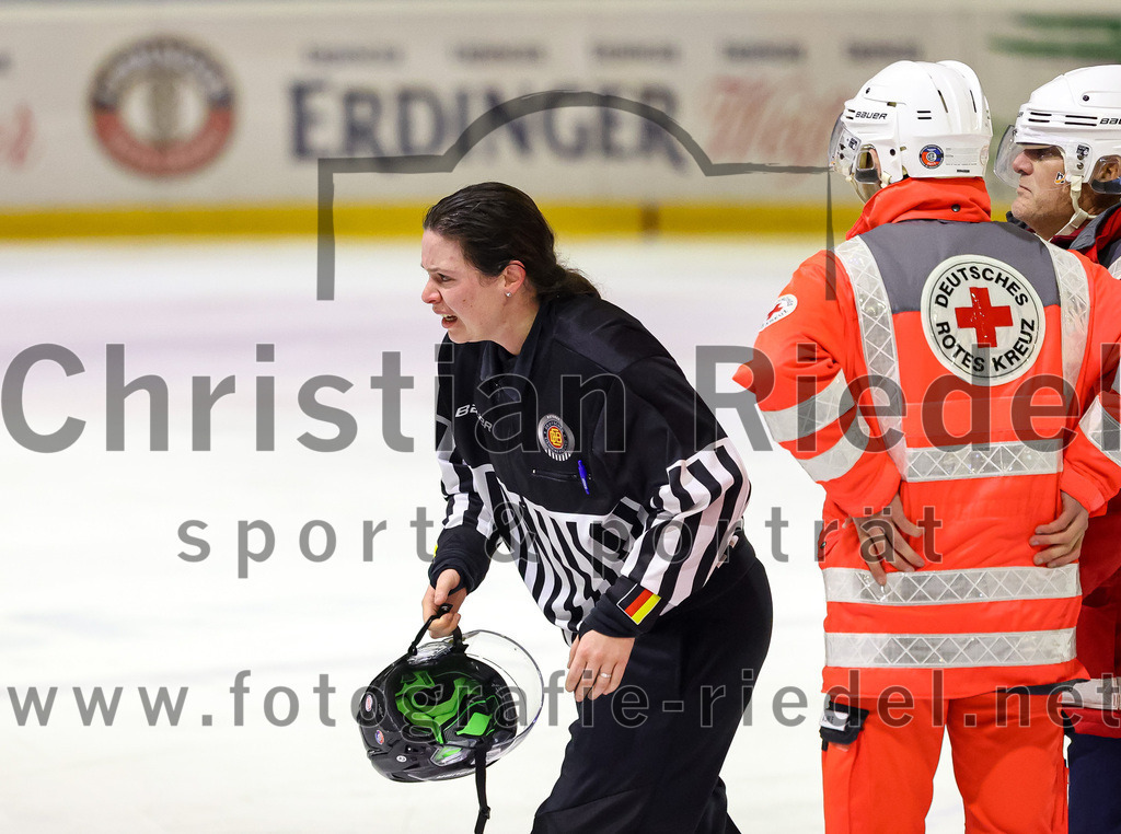 2022-12-23_145_TSV_Erding_gegen_EA_Schongau | Erding, Deutschland, 23.12.2022:
Eishockey, Bayernliga 2022 / 2023, 22. Spieltag, TSV Erding gegen EA Schongau, Endergebnis: 

Foto: Christian Riedel / fotografie-riedel.net